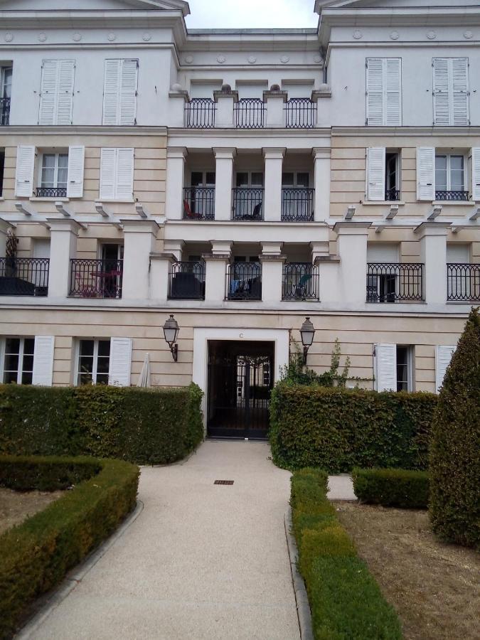 Welcome Au Dazzling Stay Serris Exterior foto